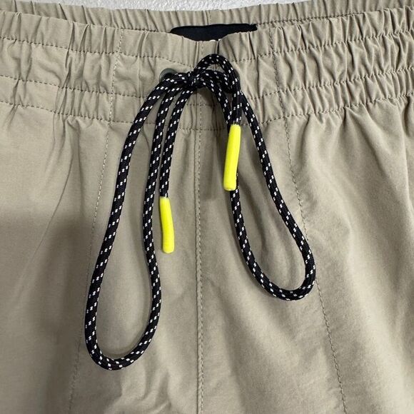 Men's Large Bonobos 7" Rec Short khaki color - Picture 4 of 8